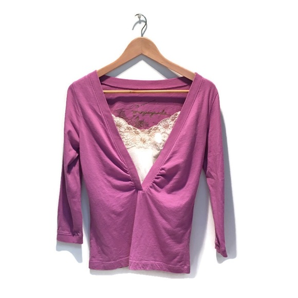 Propaganda long sleeve tee w/ a deep v-neck fuscia - Picture 1 of 13